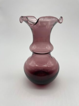 Glasvase Handarbeit zartes lila #99